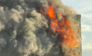 Incendio en un edificio de Campanar